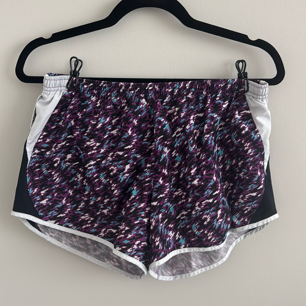 Nike DriFit Tempo Shorts Sz M